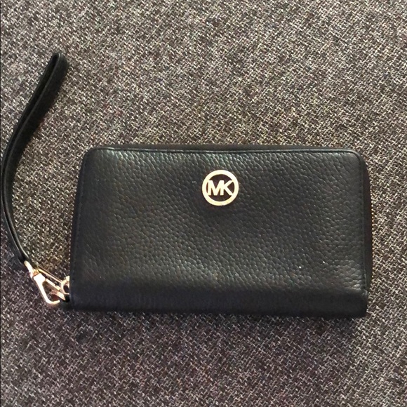 Michael Kors wristlet